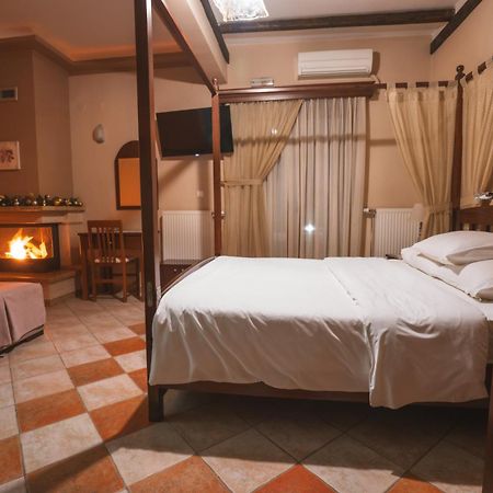 Kallinikos Guesthouse Káto Loutrákion Zewnętrze zdjęcie