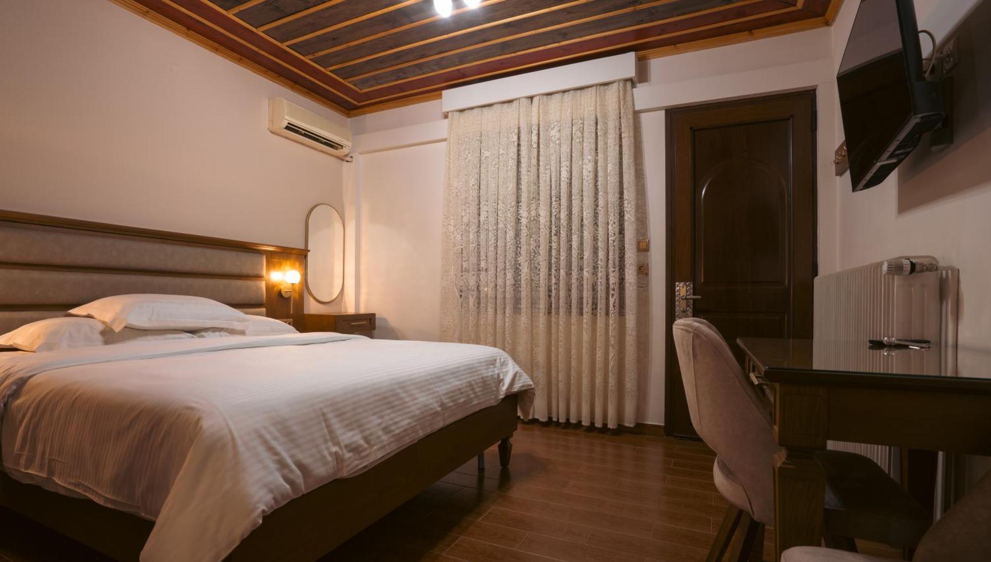 Kallinikos Guesthouse Káto Loutrákion Zewnętrze zdjęcie