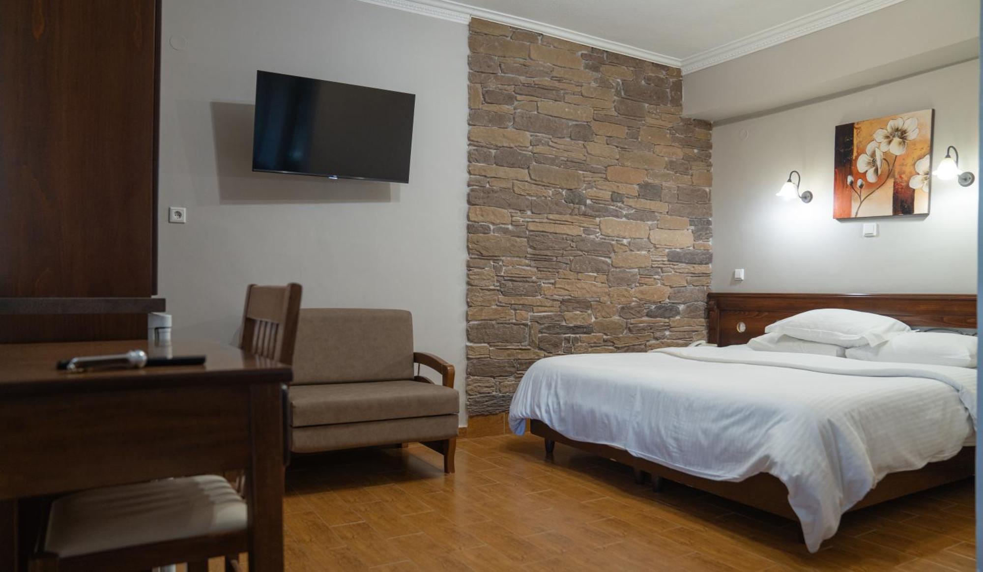 Kallinikos Guesthouse Káto Loutrákion Zewnętrze zdjęcie