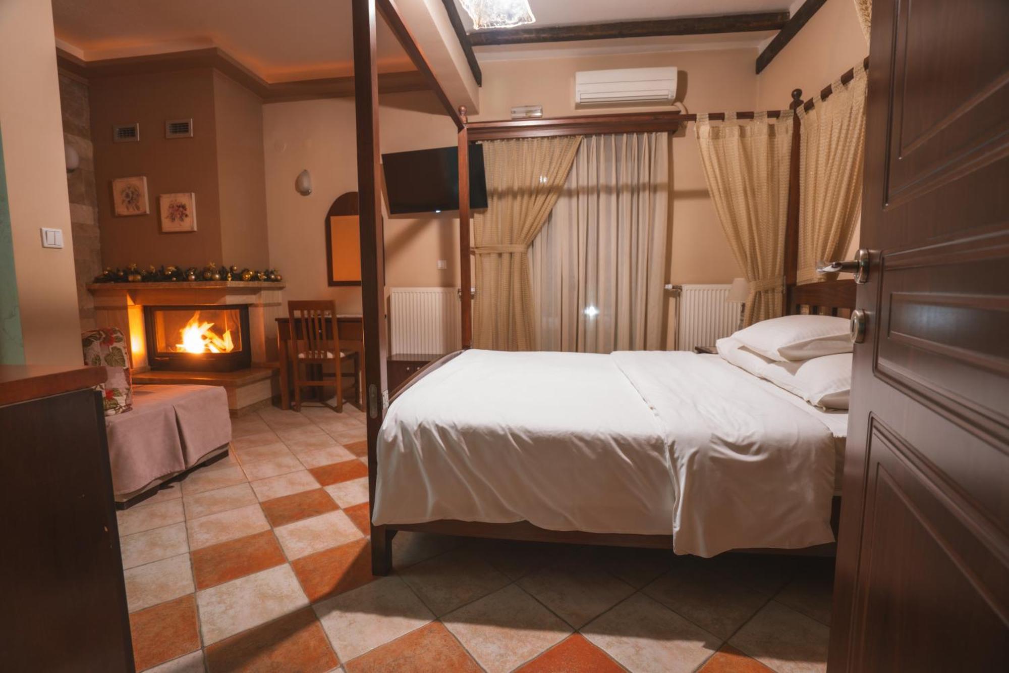 Kallinikos Guesthouse Káto Loutrákion Zewnętrze zdjęcie