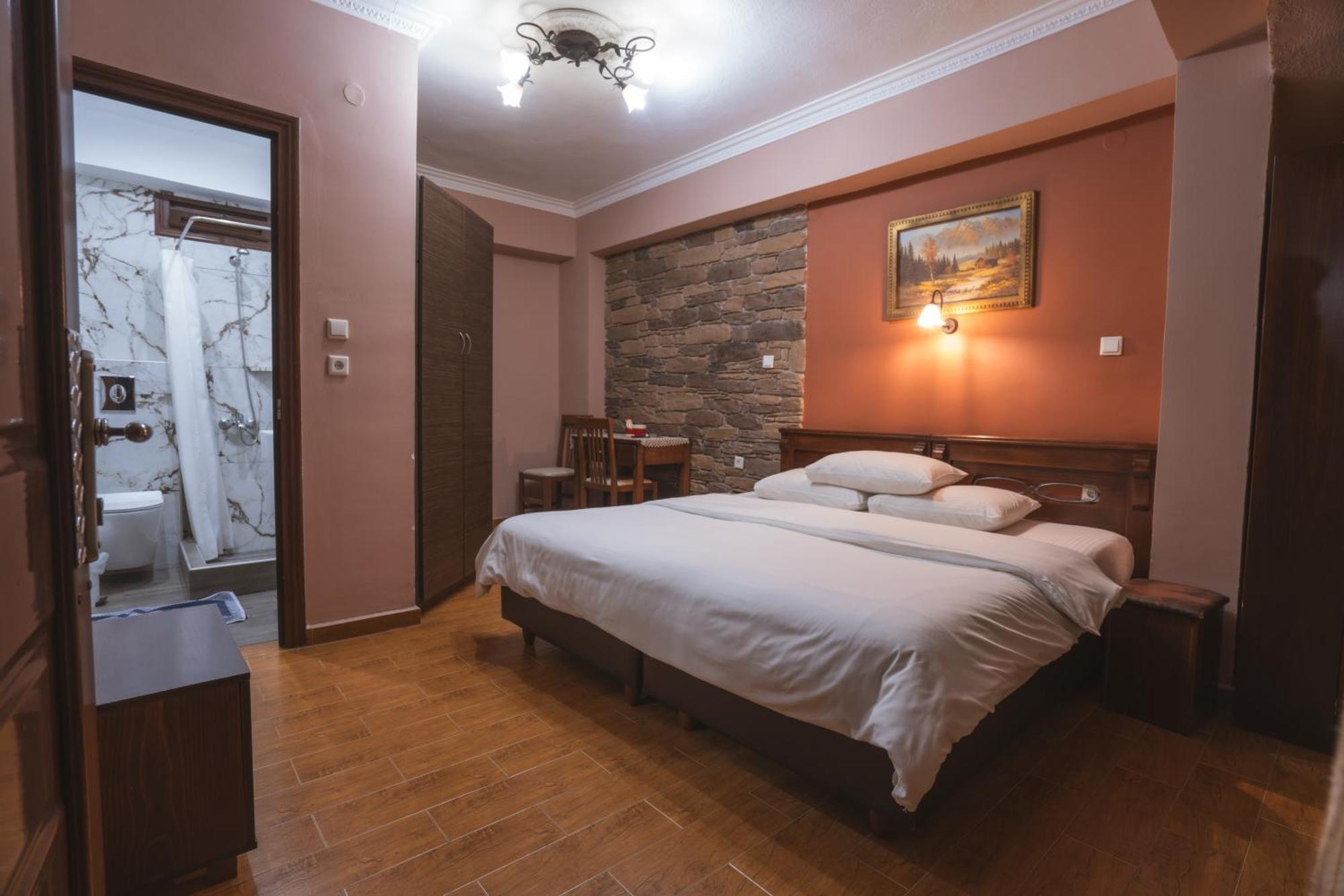 Kallinikos Guesthouse Káto Loutrákion Zewnętrze zdjęcie